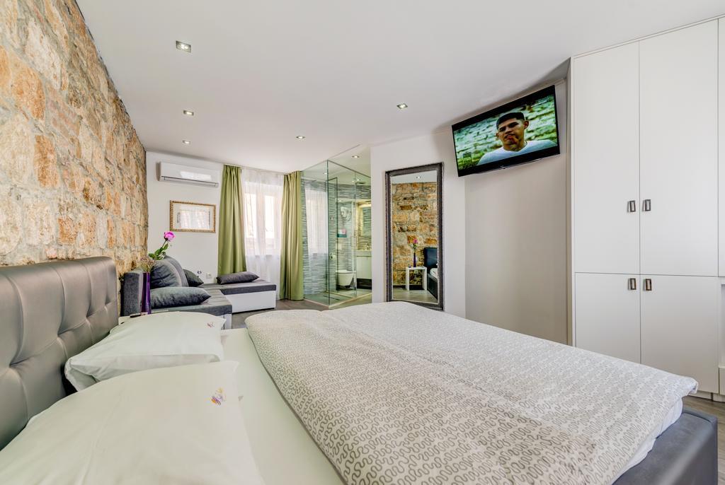 Splitersi Hotel Luaran gambar