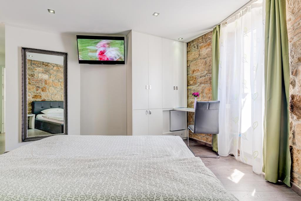 Splitersi Hotel Luaran gambar