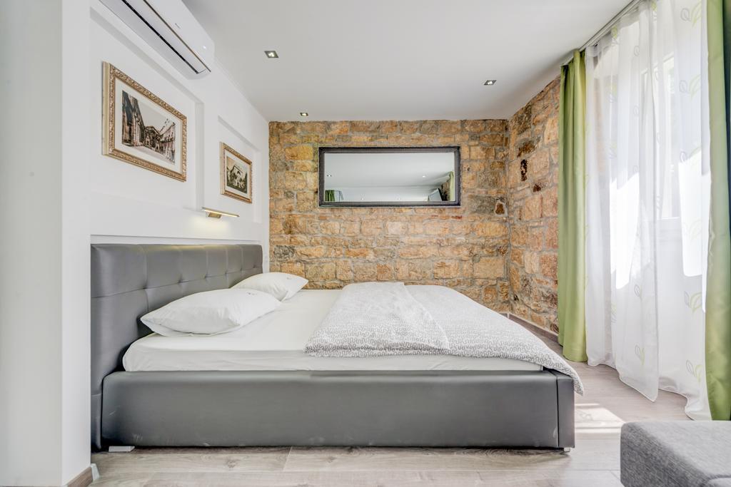 Splitersi Hotel Luaran gambar