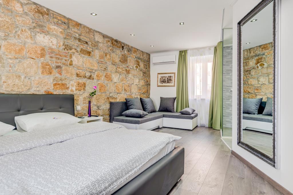 Splitersi Hotel Luaran gambar